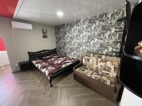 Studio apartment on Vatutina